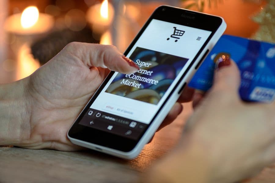 E-commerce & Retail